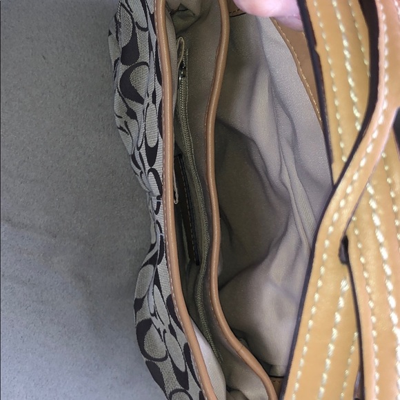 Coach purse - Picture 4 of 5